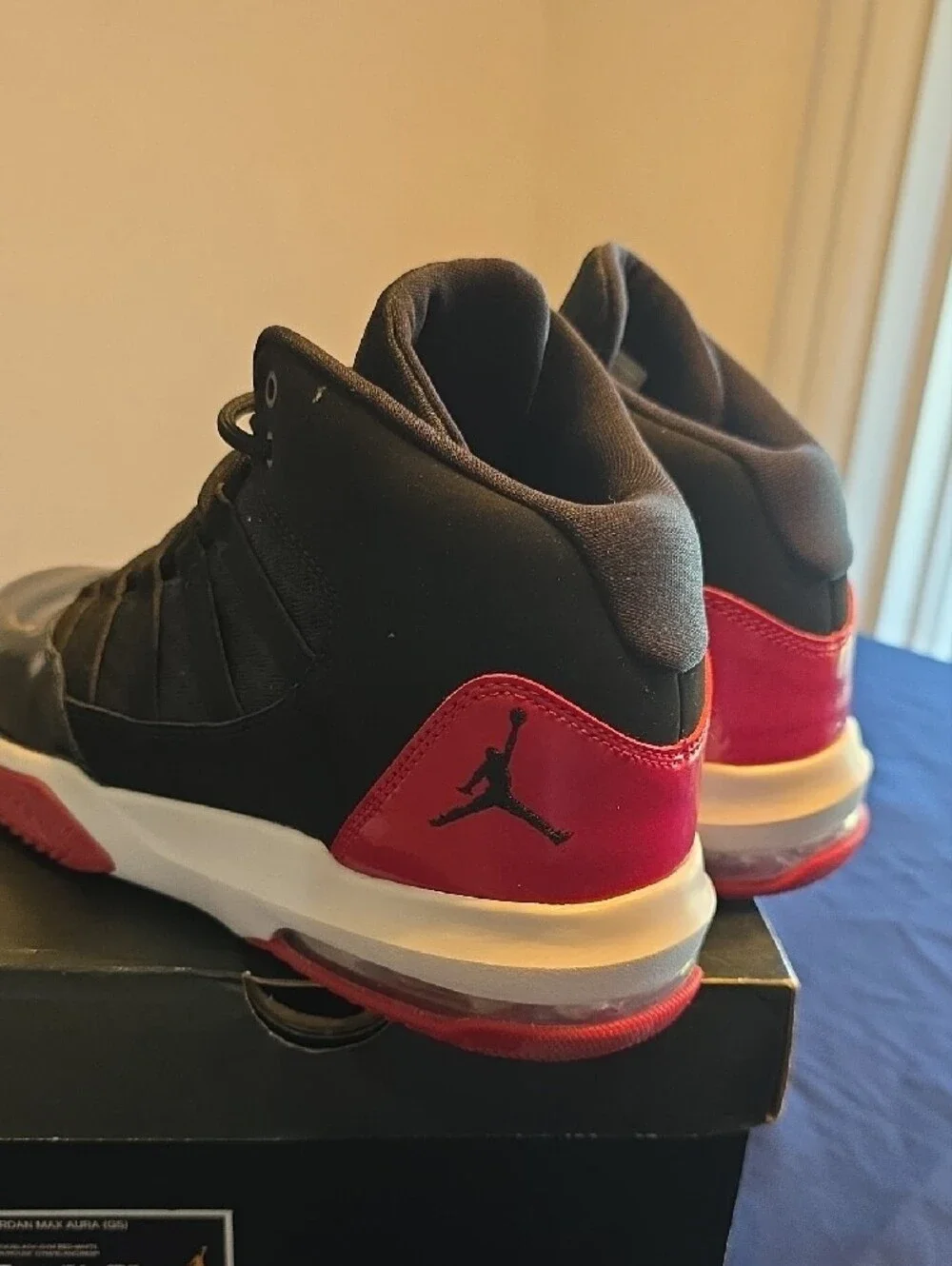 Jordan Max Aura (GS) Red-Black-White